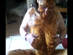 A bitch's curvy figure stank from her feces.